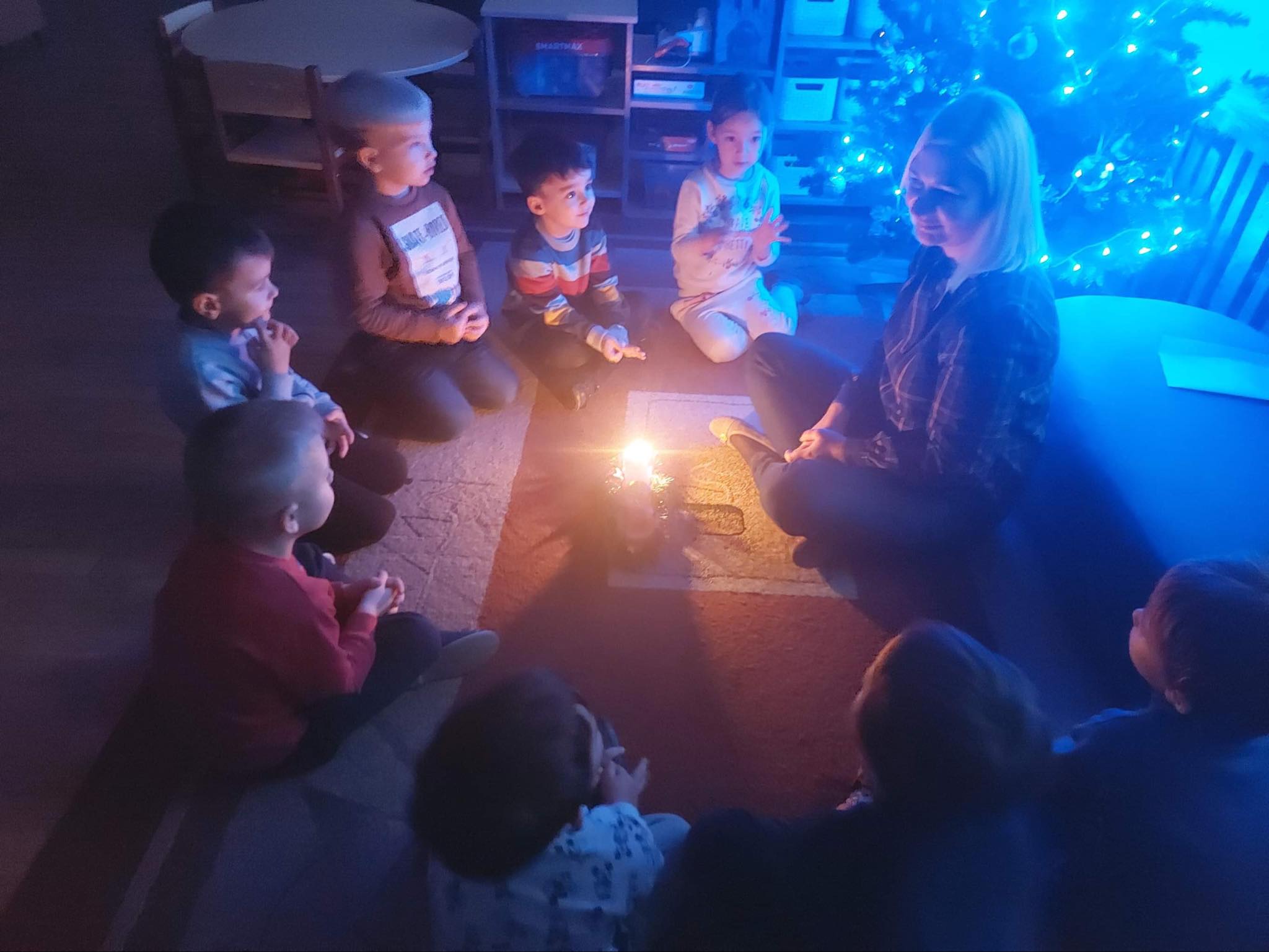 "Kaštonėlių" grupės vaikai ruošiasi Kalėdoms